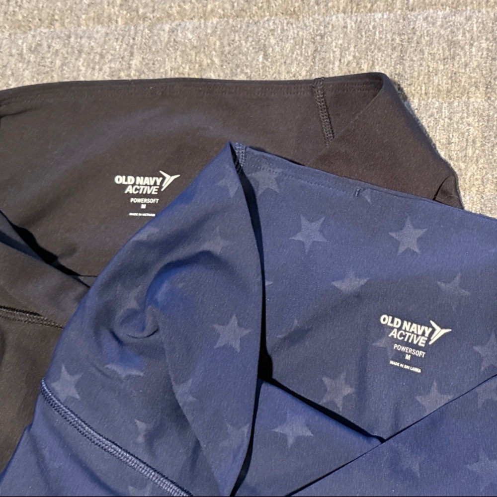 Old Navy Active Leggings - Black and Navy Star Print EUC size M